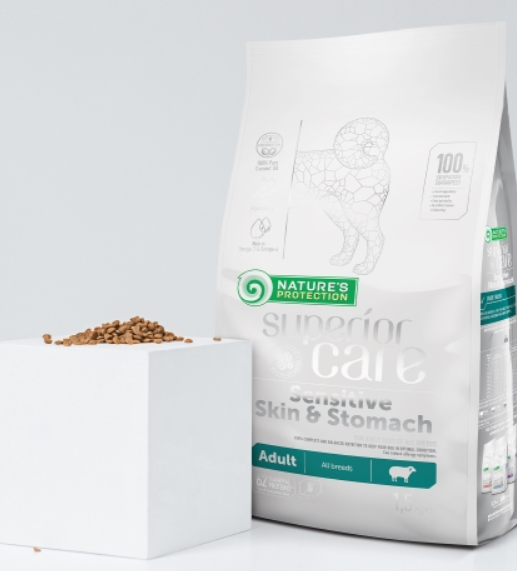 Nature’s Protection Superior Care Adult cu Miel – Hrană completă pentru câini adulți 10KG